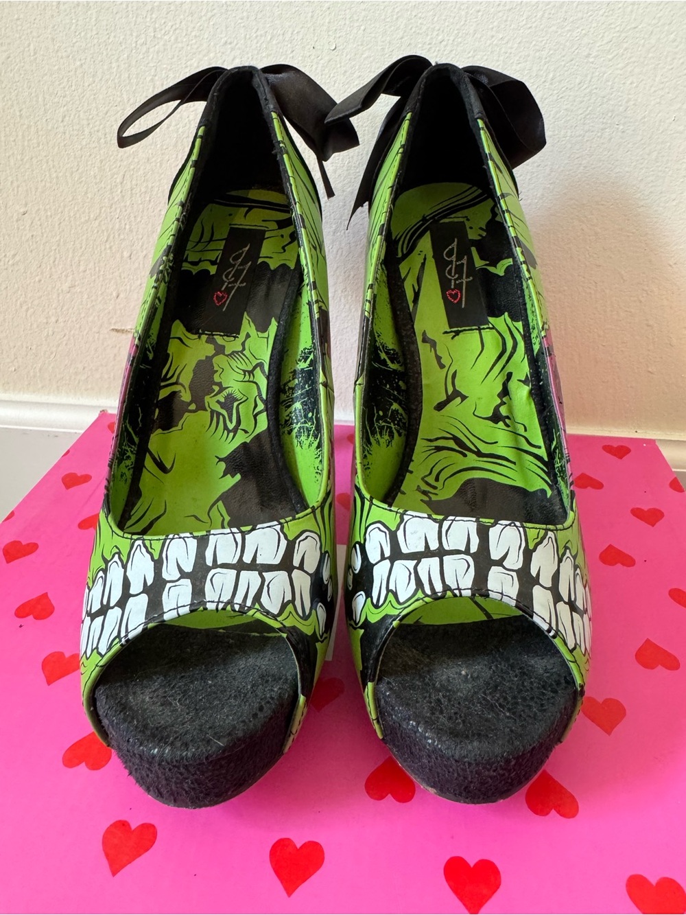 Iron Fist Zombie Stompers Women’s 7 Platforms Heels - Picture 9 of 9